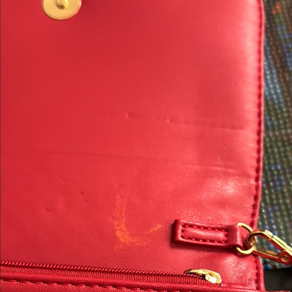Badgley Mischka Red Quilted Crossbody Bag - Picture 12 of 12